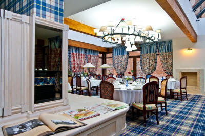 Hotel Zamek Intimní hotel na Mazurách, Mazurská jezera, vůho čas, ślóvenie v Polsku